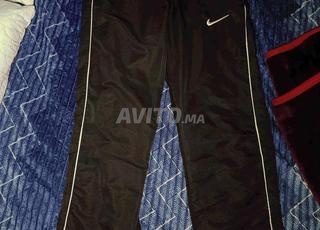 كاين جوج واحد بيض و كحل لي بغاهم مرحبا