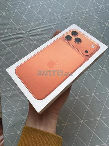 iPhone 17 Pro Max neuf 512 Go couleur orange - 2