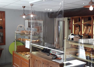 Store enrouleur anti-virus – protection hygiénique