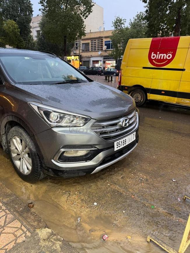 Hyundai Santa Fe Diesel Manuelle 2016 à Fès