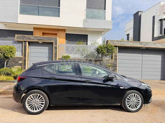 Opel Astra Diesel Automatique à Casablanca - 2
