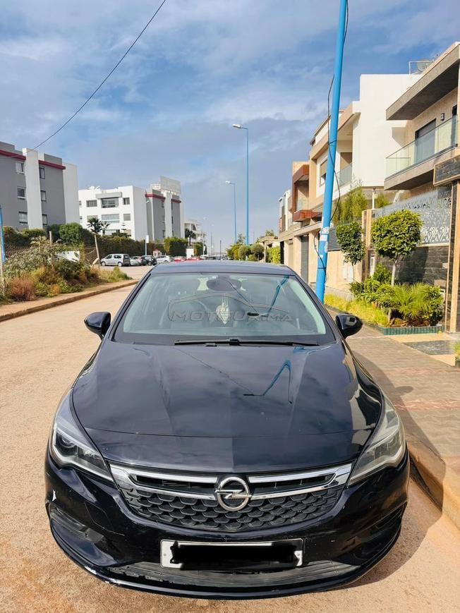 Opel Astra Diesel Automatique à Casablanca