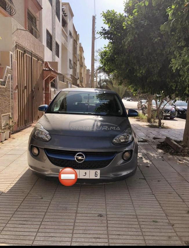 opel adam en tres bon état 