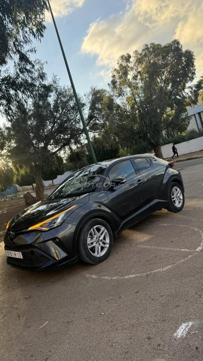 toyota chr distinctive plus full option