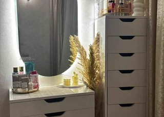 Coiffeuse avec commande