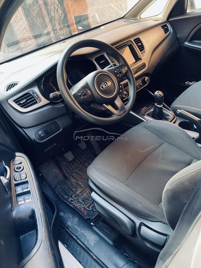 kia carens 2017 