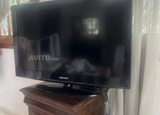 2 تلفاز سامسونج للبيع