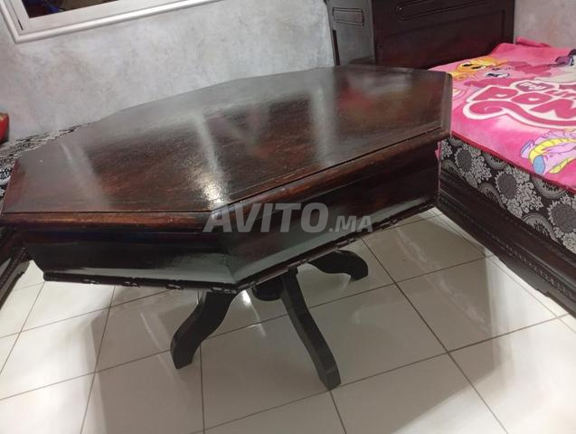 صالون للبيع