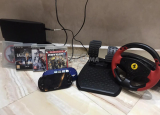 PS3 ET PSVITA ET VOLANT FERRAR