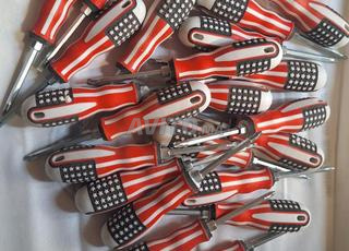 Tournevis plat et américain