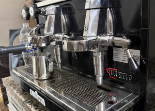 Machine à Café professionnelle Wega Lavaza