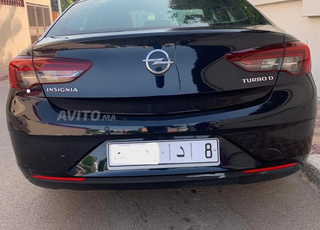 Opel Insignia Diesel Manuelle 2018 à El Jadida