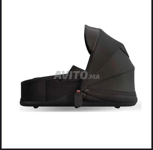 عربة أطفال من ماركة Mima Creo 2 في 1 جديدة