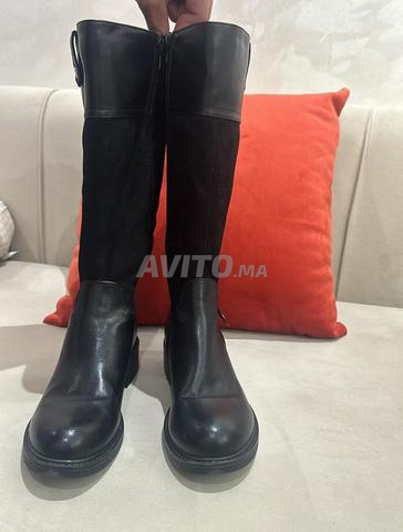 أحذية في حالة جيدة جدا