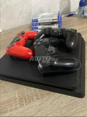 Ps4 Slim للبيع على الإنترنت 500 جيجابايت - 2 وحدات تحكم رسمية
