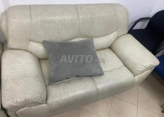 مكتب، كرسي، مقاعد