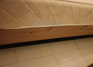 Lit complet avec sommier et matelas