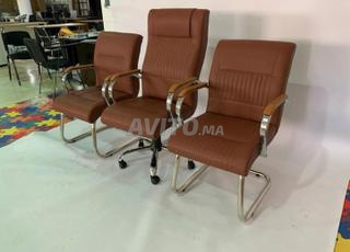 Chaises de bureau confortables disponibles en plusieurs couleurs