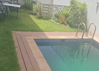 Une très belle villa vide avec piscine à Bouskoura