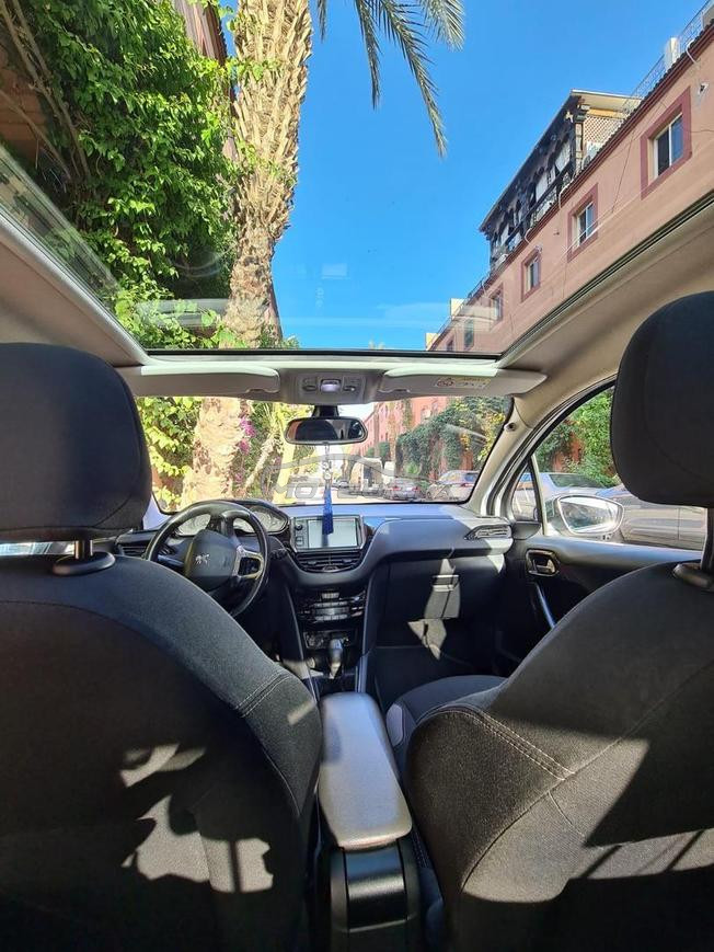 Peugeot 208 Diesel Manuelle 2017 à Marrakech