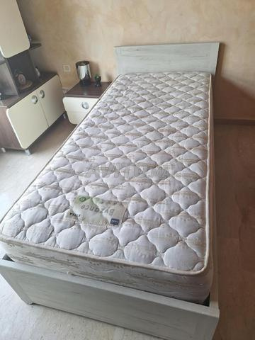 سرير أطفال كامل