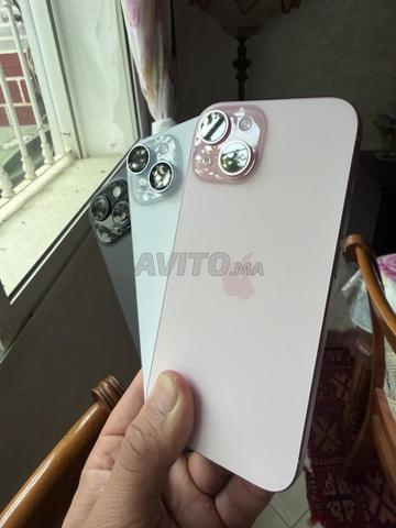 آيفون 15 128/256GB Esim كالجديد