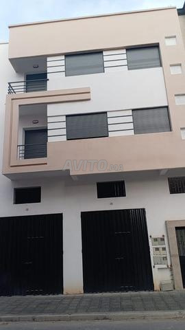 منزل R2 مع مرآب