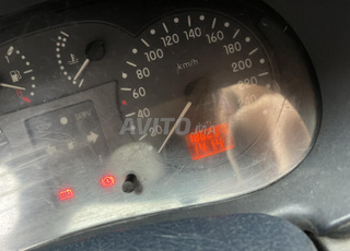 رونو كليو ديزل يدوية 2000 في طنجة