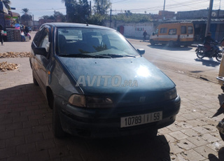 Fiat Punto Essence Manuelle 2002 à Kénitra