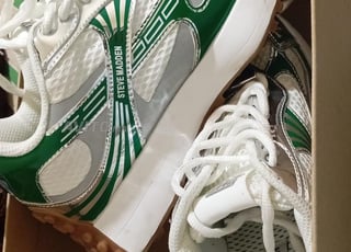 حذاء رياضي من ستيف مادن