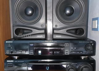 Ampli Philips, Lecteur CD Sony, baffles Philips