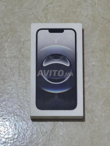 ايفون 16e 128g جديد لم يفتح بعد