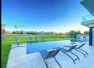 فيلا مفروشة رائعة للإيجار