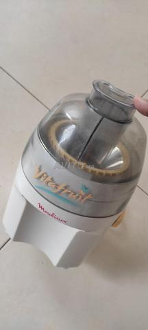 عصارة فواكه مولينيكس أصلية مستعملة في حالة جيدة