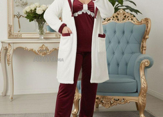 بيجامة بالقب