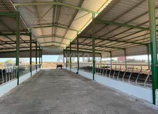 Ferme bien équipée