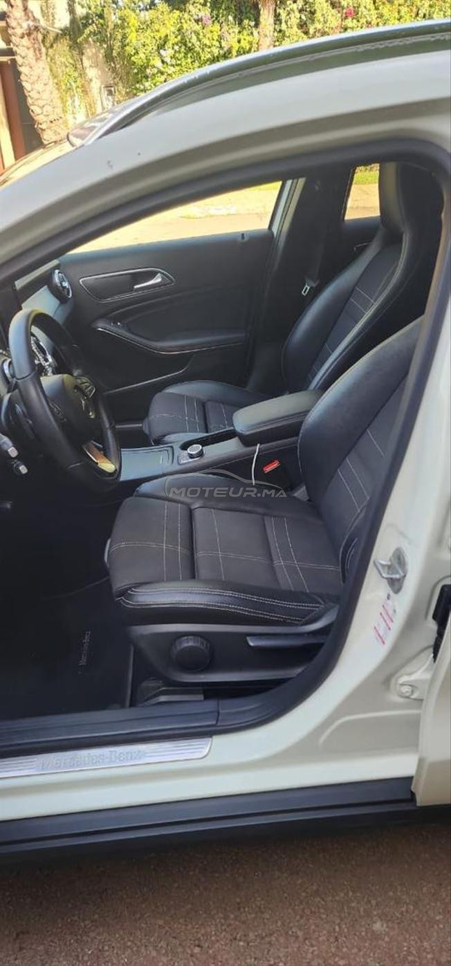 Mercedes benz GLA 