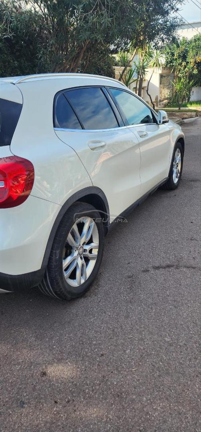Mercedes benz GLA 