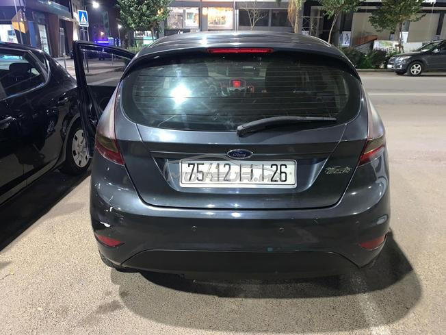 Ford fiesta essence 2010