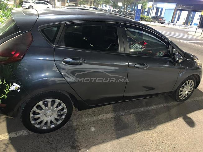 Ford fiesta essence 2010