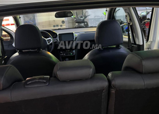 À Tétouan اللبلمنرددد