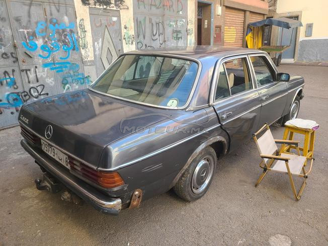 mercedes 240 
