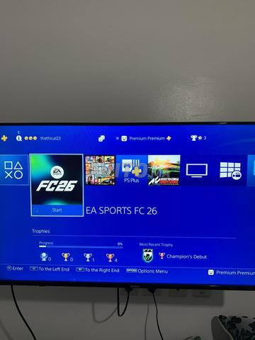 Ps4 slim avec fc26 et gta 5 et ps plus premium