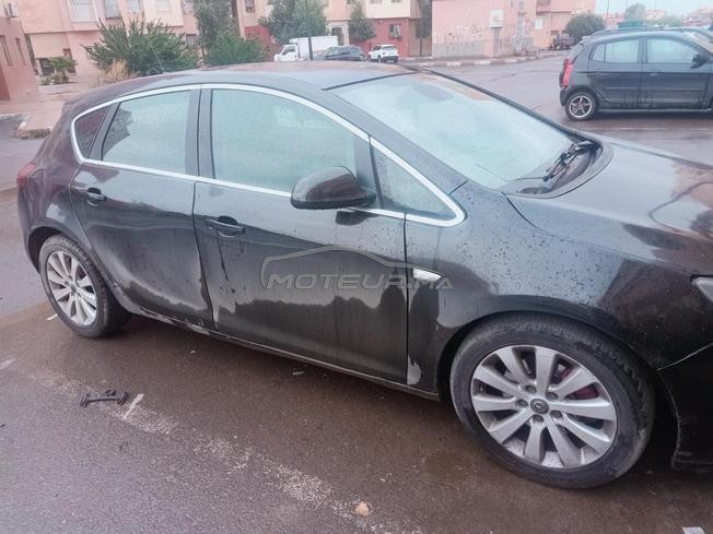 Opel Astra Diesel Manuelle 2010 à Marrakech