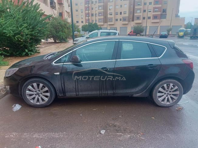 Opel Astra Diesel Manuelle 2010 à Marrakech