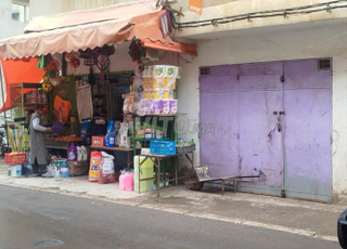 Local commercial à vendre à Salé