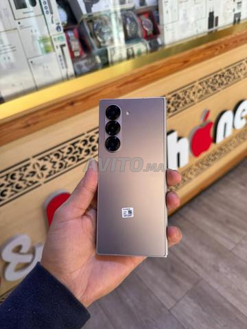 Samsung Z FLOD 6 512 GB 12 Ram - 2