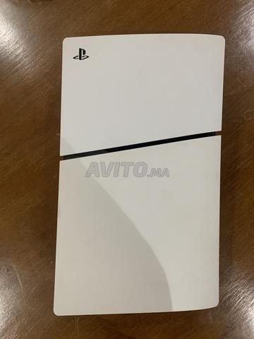 بلاي ستيشن 5 سليم مستعملة ذات جودة جيدة جدًا