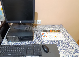 حاسوب مكتبي بحالة جيدة للبيع