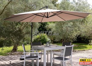 مظلة شمسية دائرية 3M توب